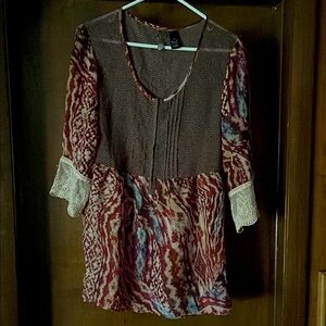 BKE Burgundy and Brown Patterned Top
